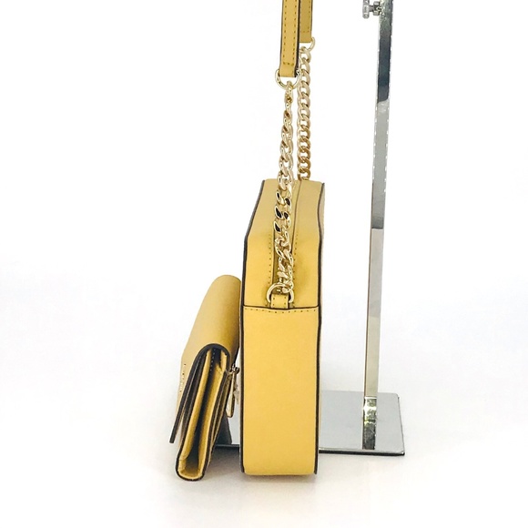 Michael Kors Jet Set Crossbody Bag Wallet Set - Picture 3 of 8